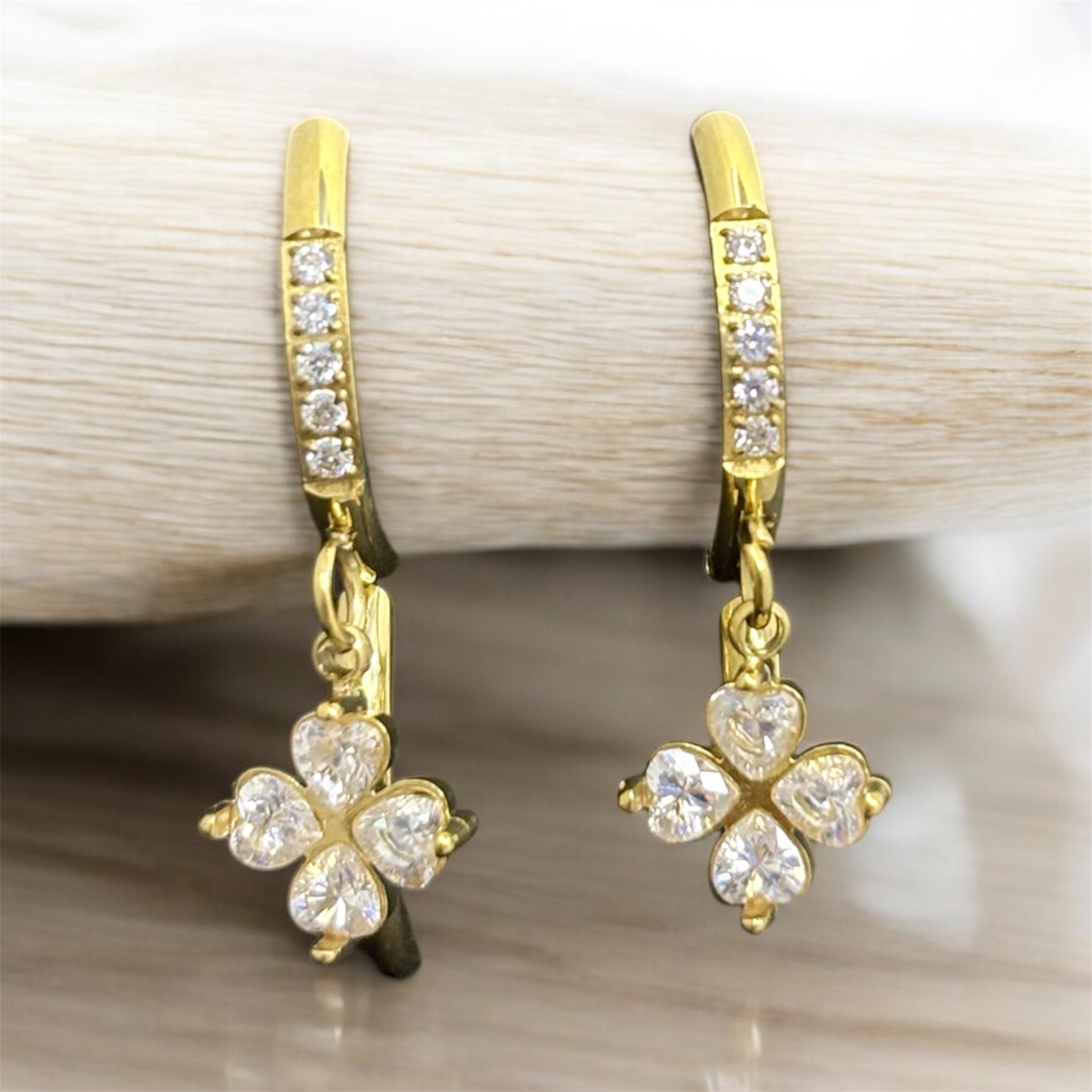 Sparkling Clover earrings