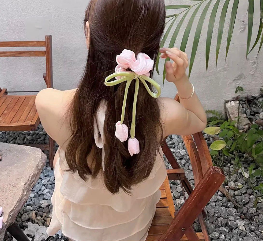 Tulip Bloom Scrunchies